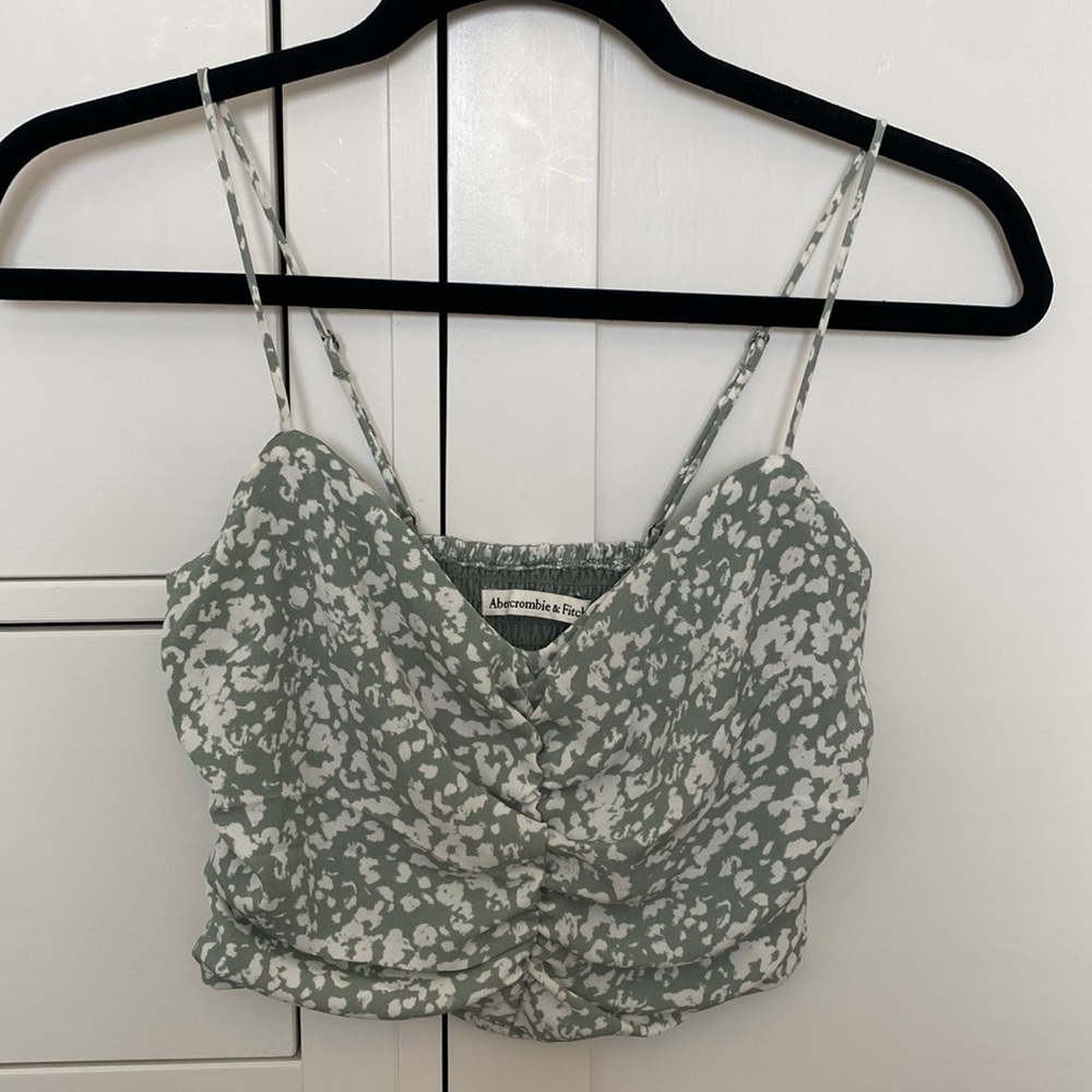 Abercrombie and Fitch crop top XS